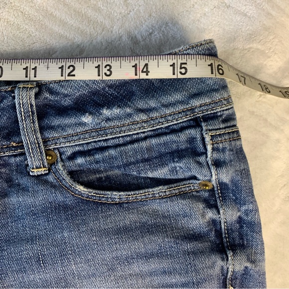 AMERICAN EAGLE SHORTS WOMENS 6 BLUE CUT OFF DENIM MID RISE Festival Beach - Picture 6 of 9